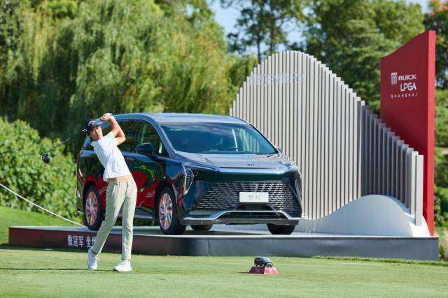 她从后九洞 她从后九洞